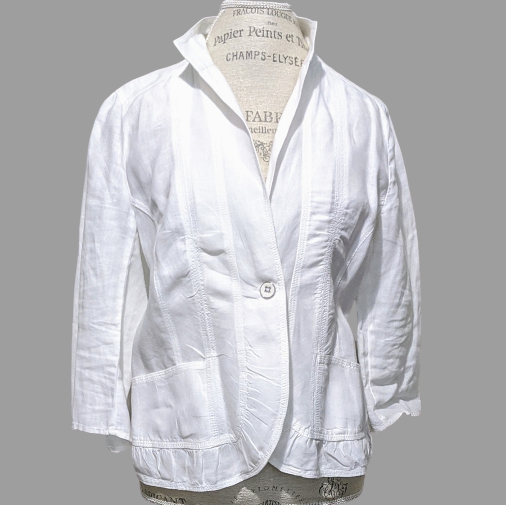 Chico's size 0 White Linen Blazer